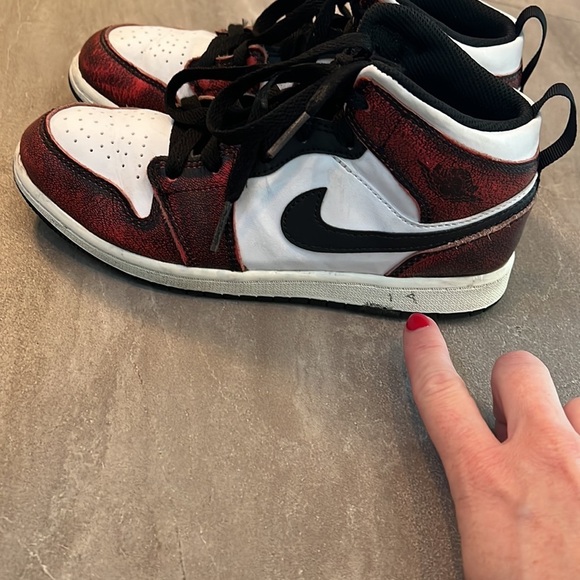 Jordan 1 Mid Wear-Away Chicago (PS) - Picture 5 of 8